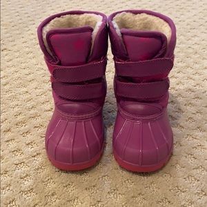 Girls snow boots with thinsulate fleece lining